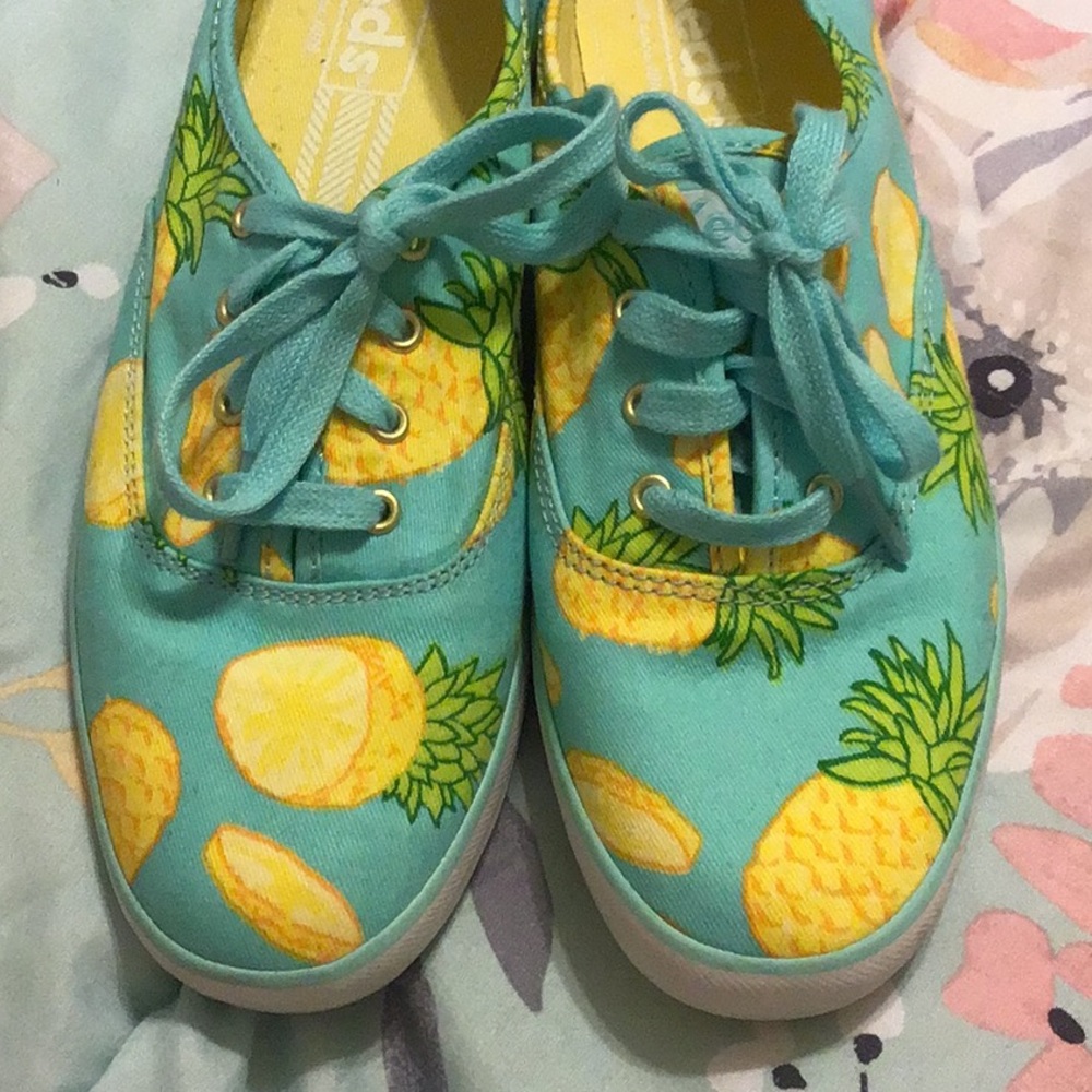 Keds - Picture 2 of 3